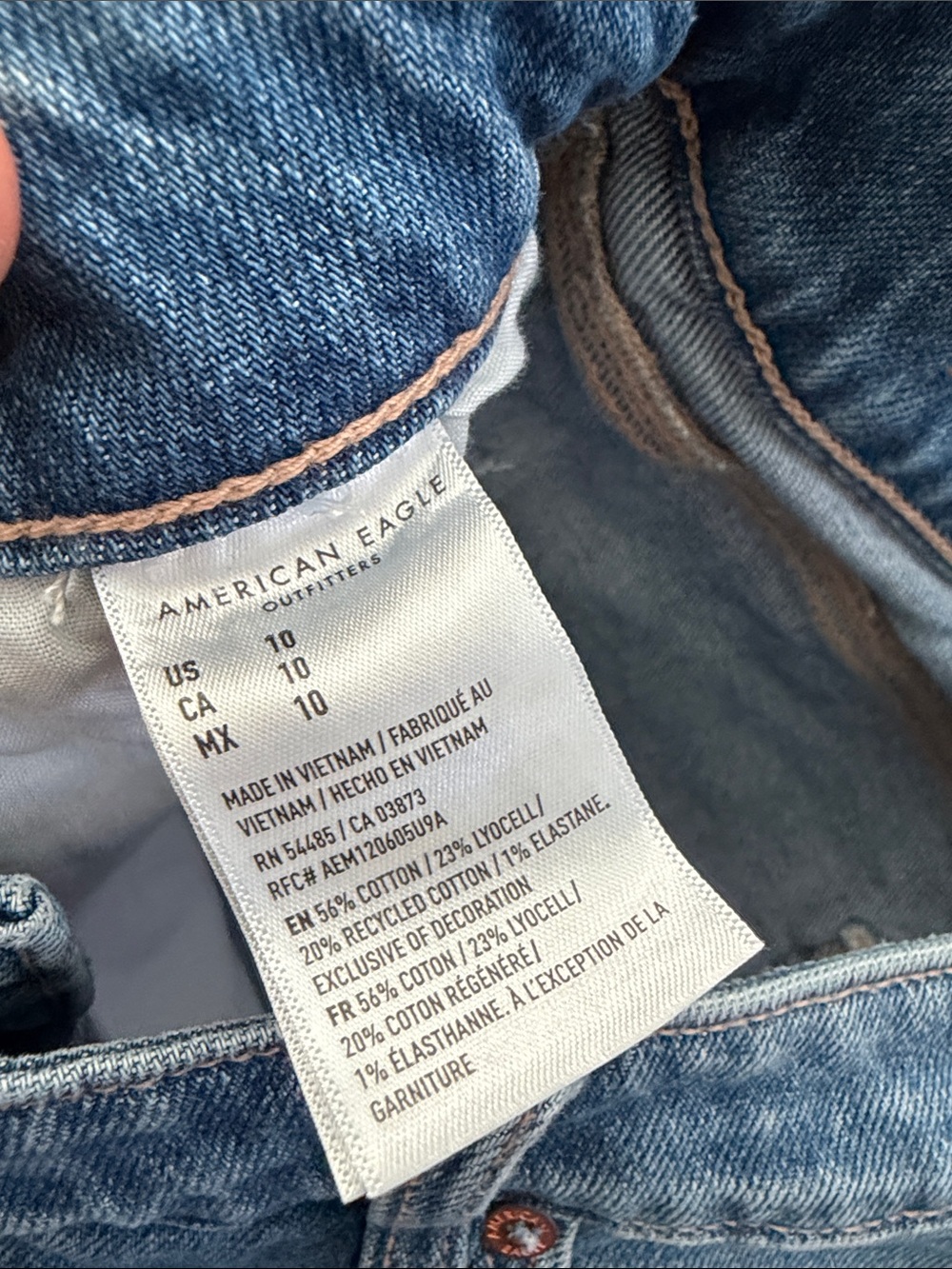American Eagle Outfitters Mid-Rise Light Blue Denim Shorts - Picture 3 of 4